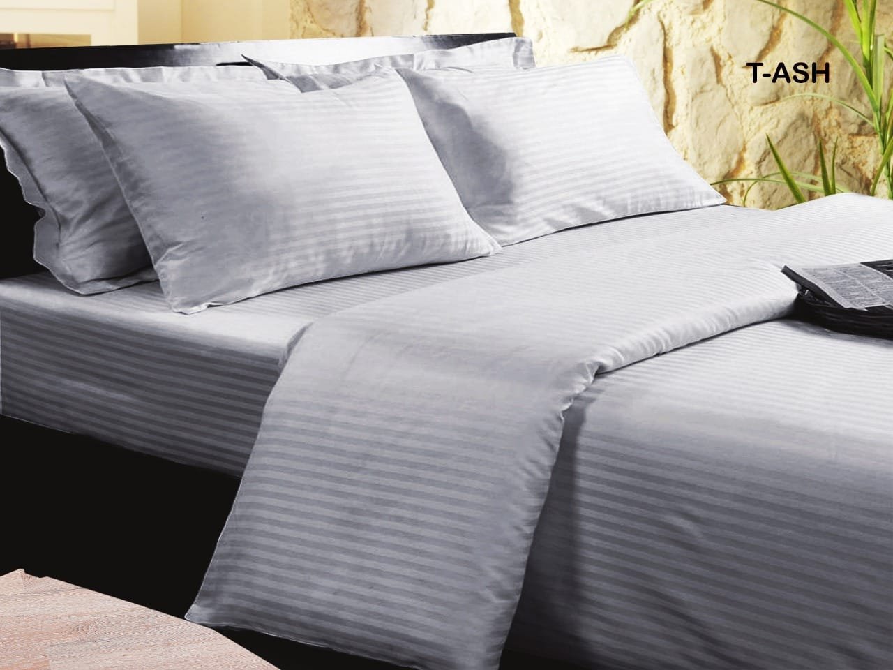 Hotel Luxury White Cotton Bathrobe - Model 3