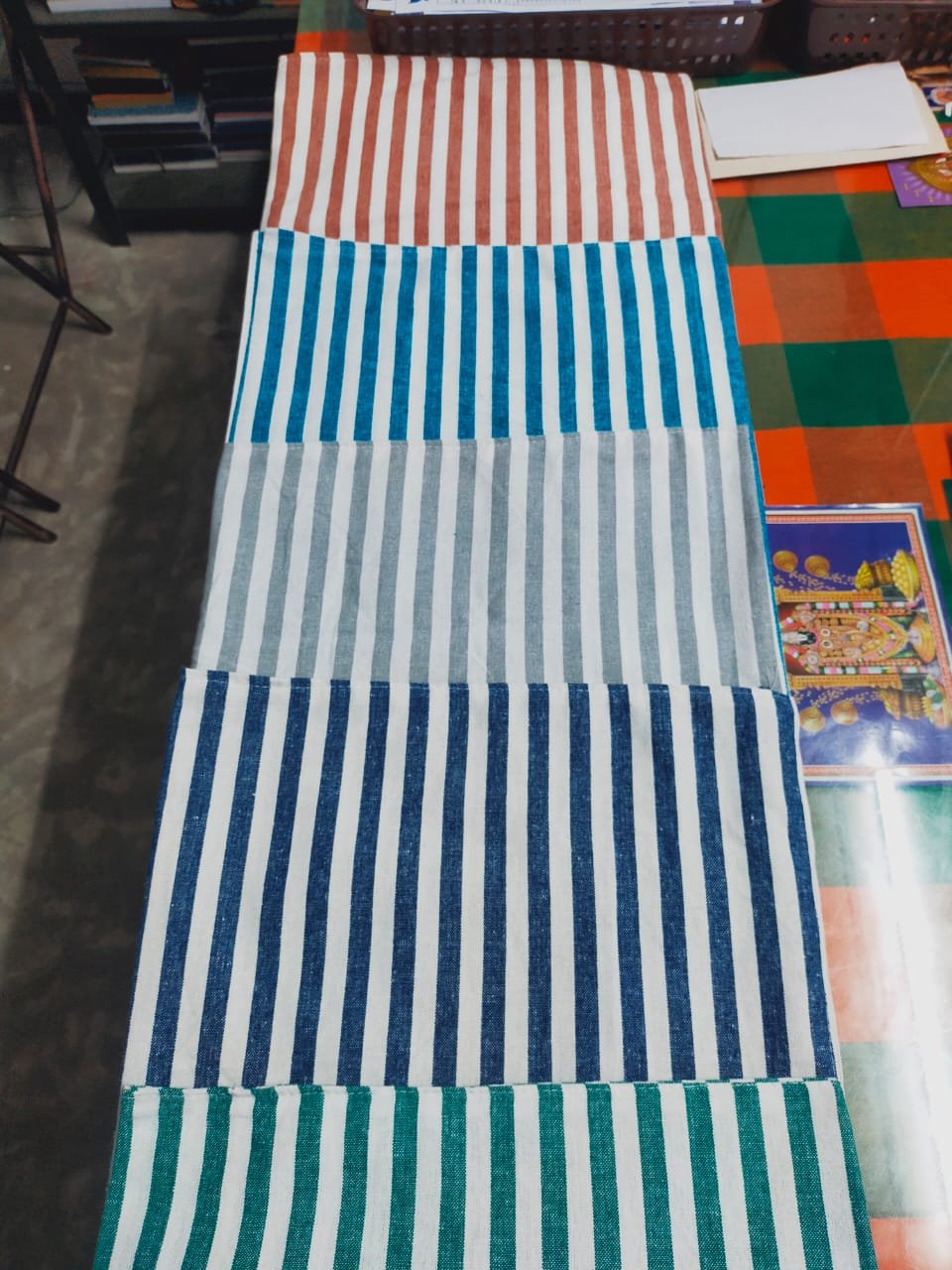 ST 60x90 Combed Cotton Stripe Bed Sheet - Model 18
