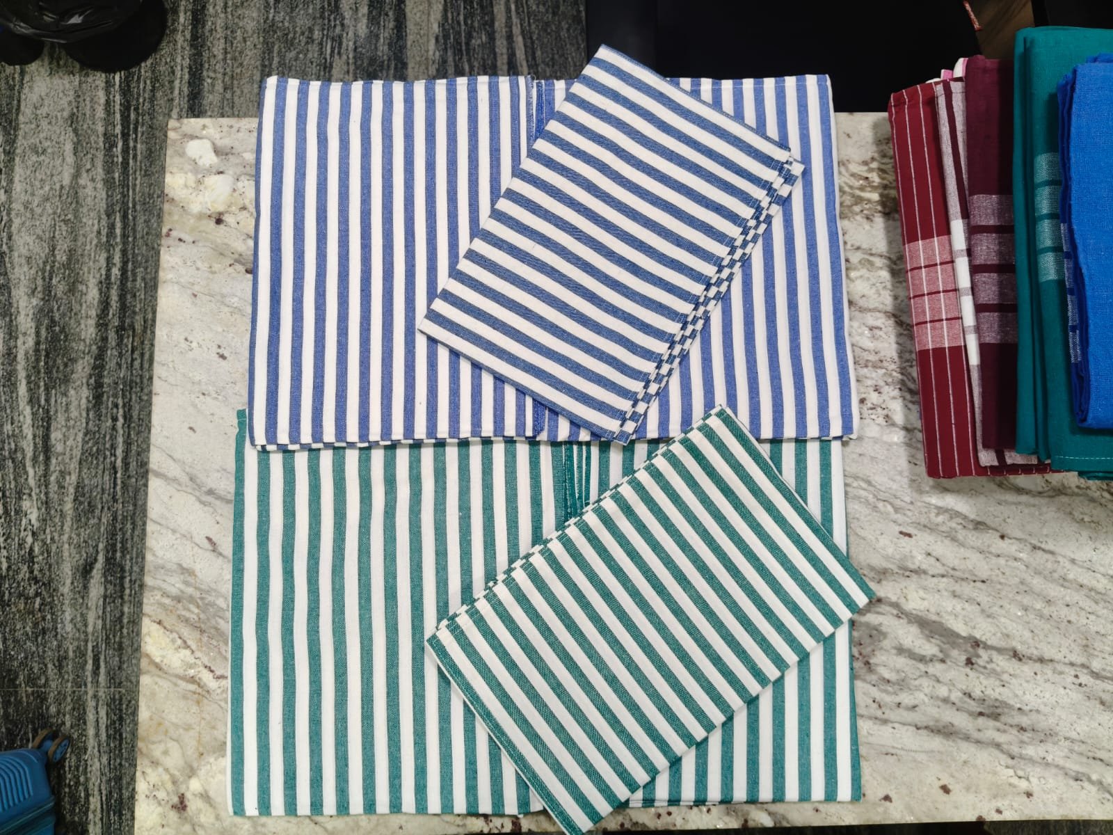 ST 60x90 Combed Cotton Stripe Bed Sheet - Model 2