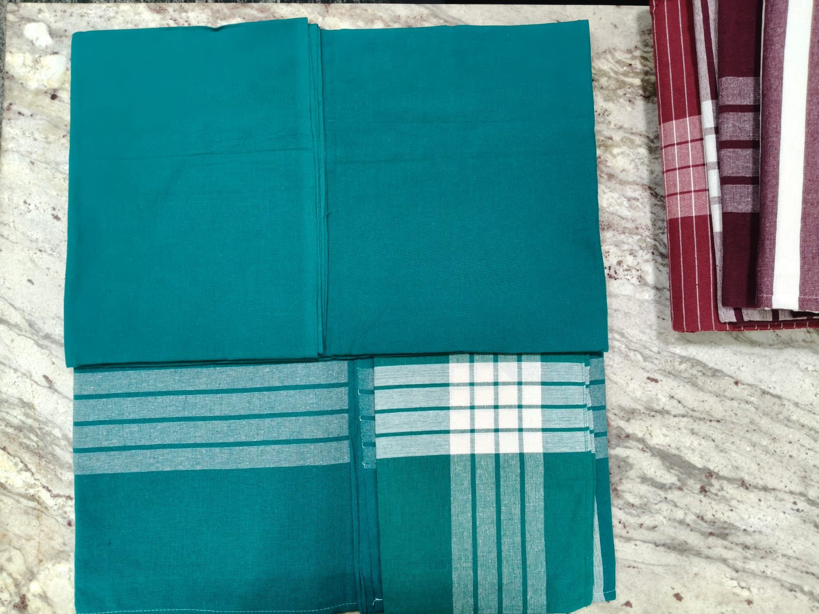 ST 60x90 Combed Cotton Stripe Bed Sheet - Model 3
