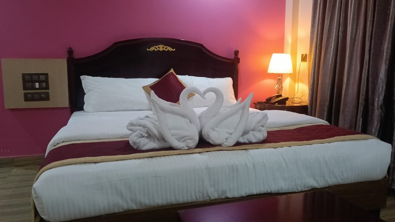 Vyasa Mandira Premium Bedsheet - Style 2